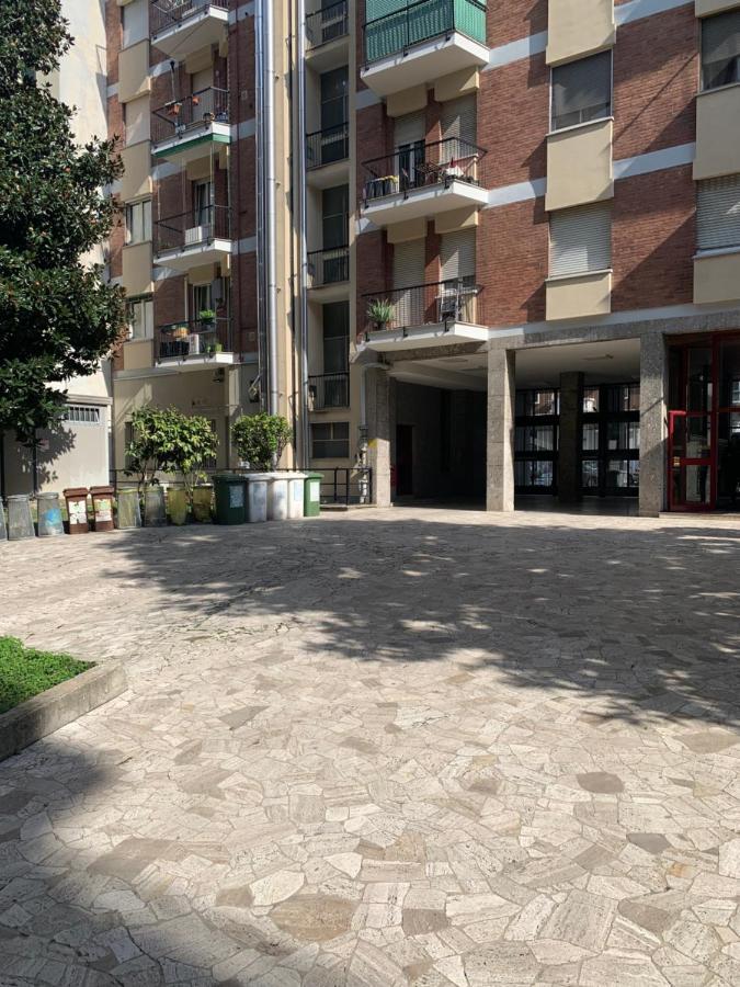Smart Apartment Prada Foundation Mailand Exterior foto