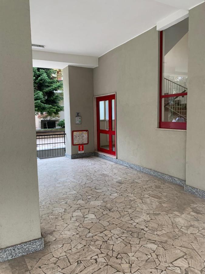 Smart Apartment Prada Foundation Mailand Exterior foto
